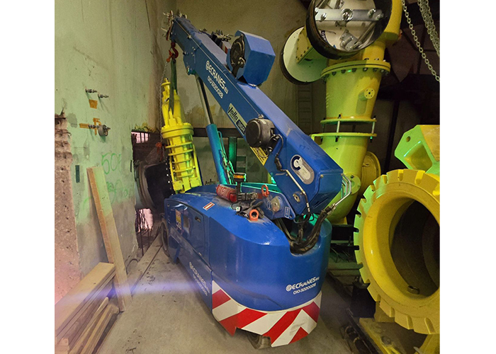 Valla V36R Pick & Carry kraan huren Ecranes