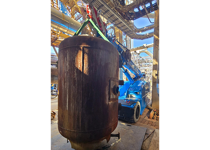 Valla V80R Pick & Carry kraan 100% elektrische minikraan huren Ecranes