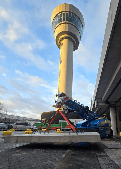 Tadano Valla V210R 21 tons Pick&Carry kraan huren bij Ecranes