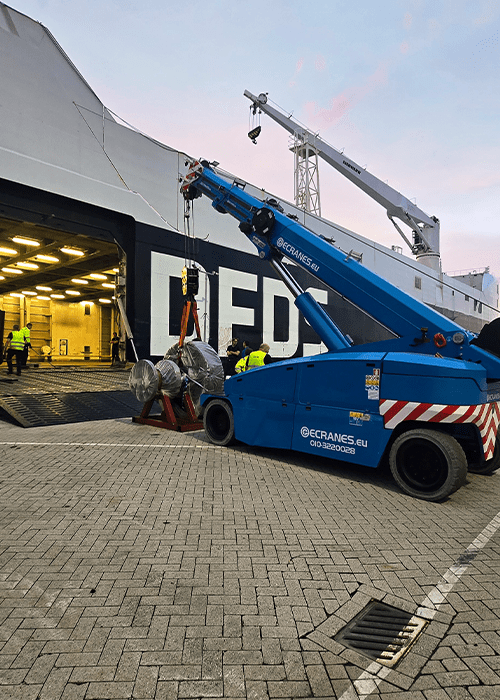 Tadano Valla V210R Pick & Carry kraan huren Ecranes