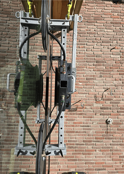 Hoeflon C6e minihijskraan en glaszuiger S800 huren Ecranes