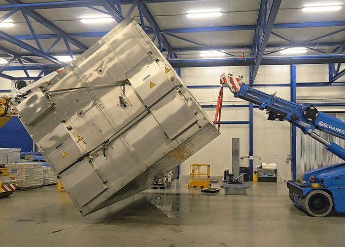 Tadano Valla V210R Pick&Carry kraan huren bij Ecranes