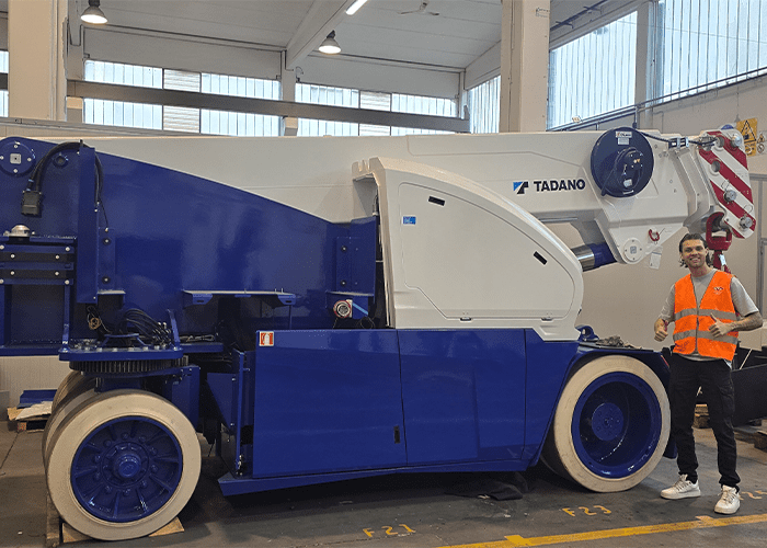 Tadano VallaV470RXX 50 tons Pick&Carry kraan huren bij Ecranes